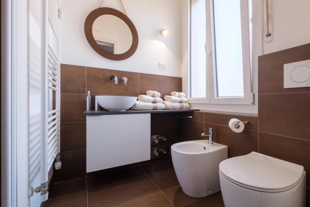 Fabula Rooms 3 Suites With Private Bathroom Bologna Exterior photo